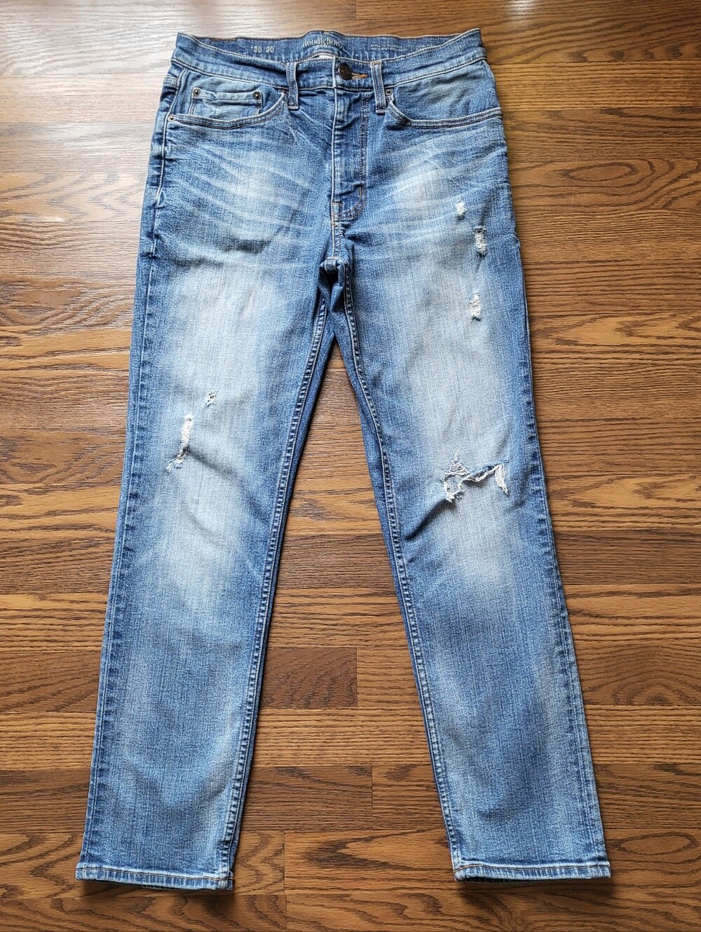 Mens Goodfellow Athletic Straight Fit Blue Fade Distressed Denim Jeans Pants 30